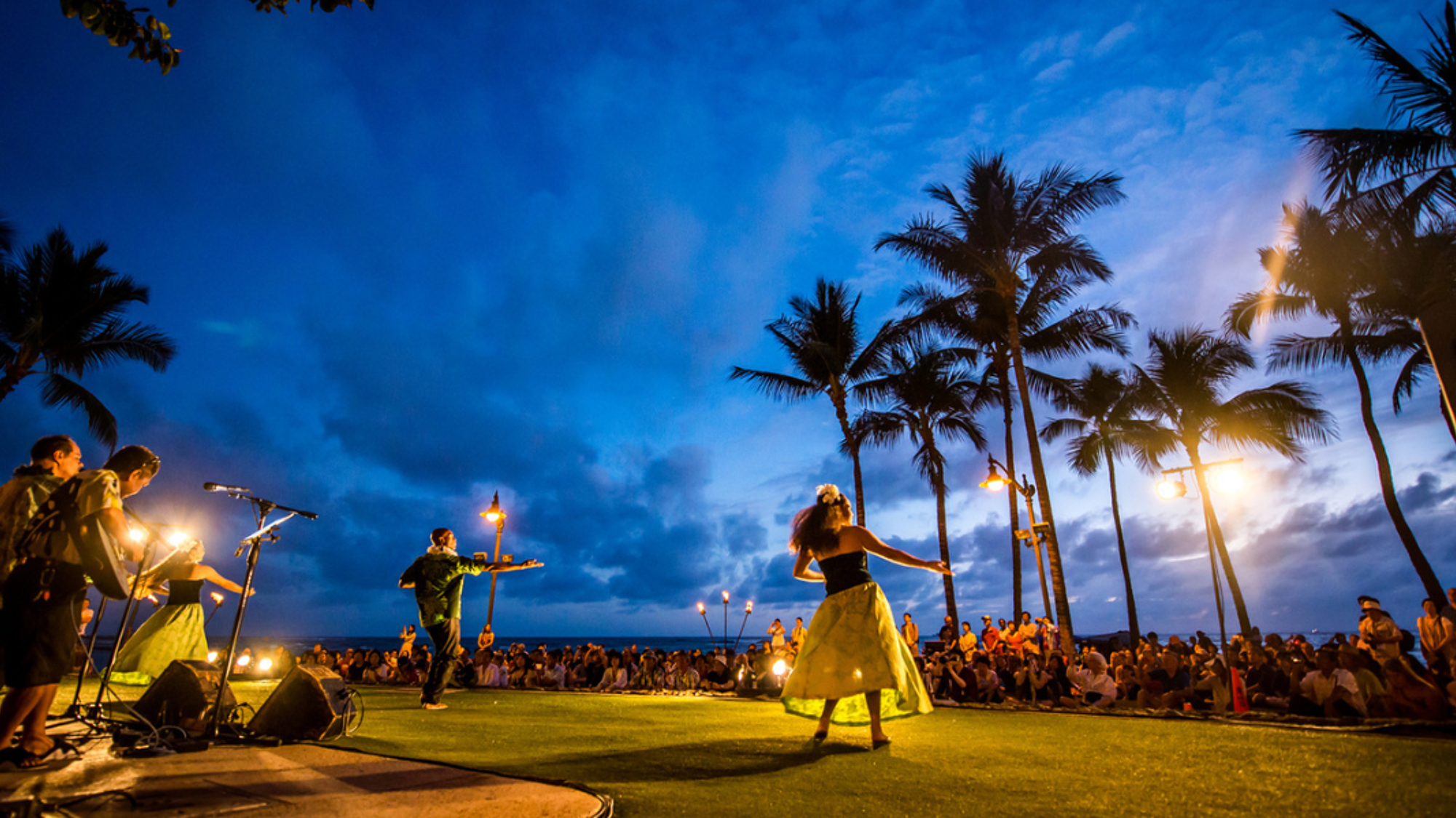 Démonstration de Hula en pleine rue