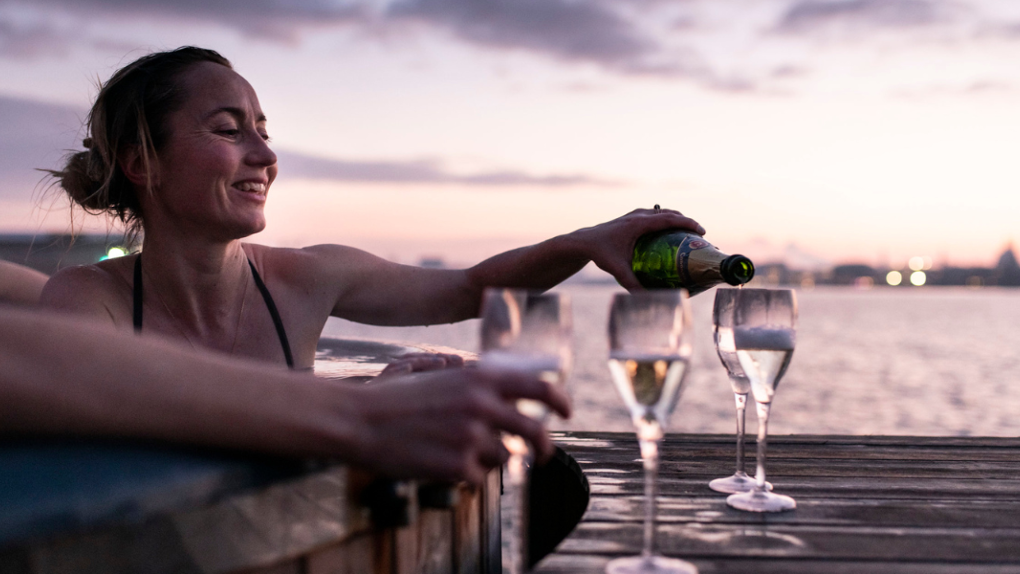 Une pause détente dans des bains chauds (non inclus, en supplément)
