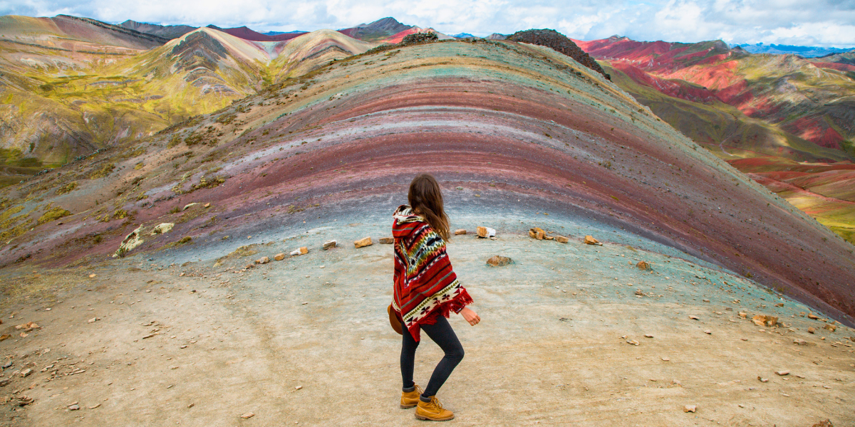 Le clou du spectacle ? Une vue splendide sur la montagne arc-en-ciel : la Montagne Palcoyo 