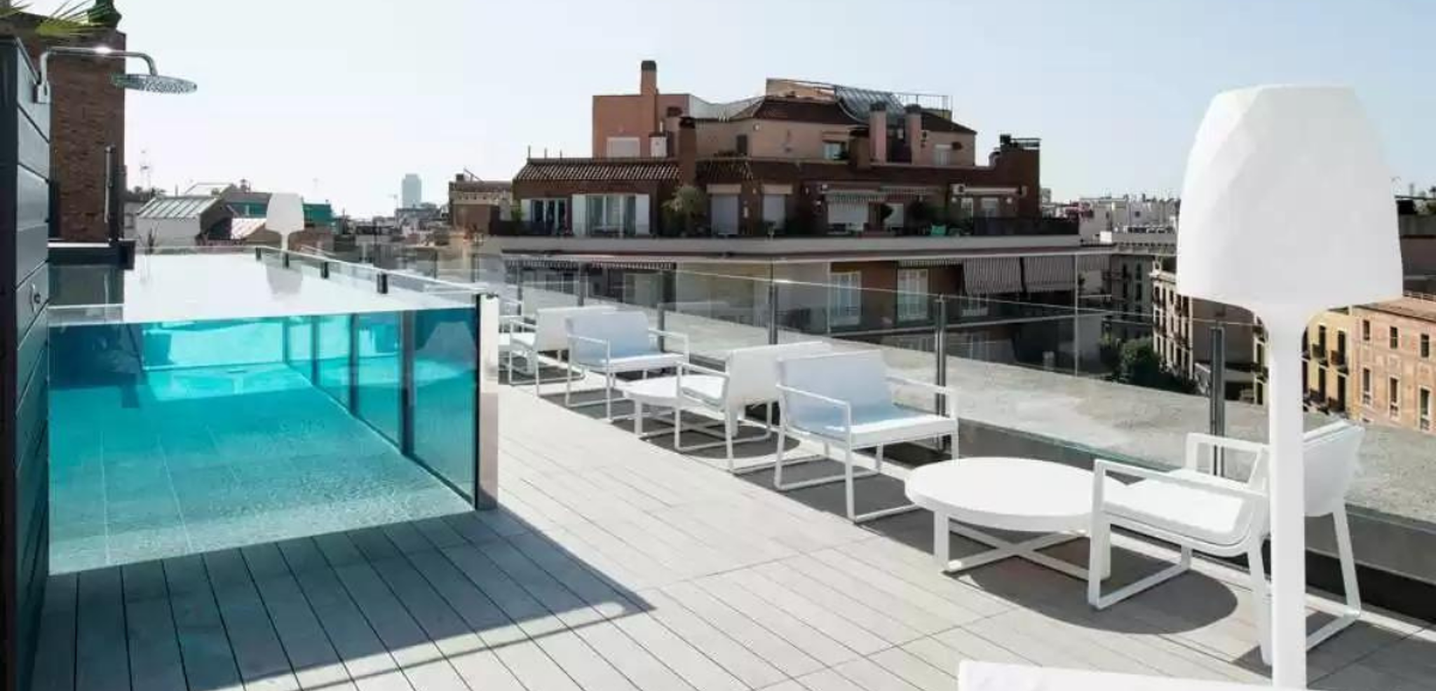 Entre deux visites, un petit plouf dans la piscine ?