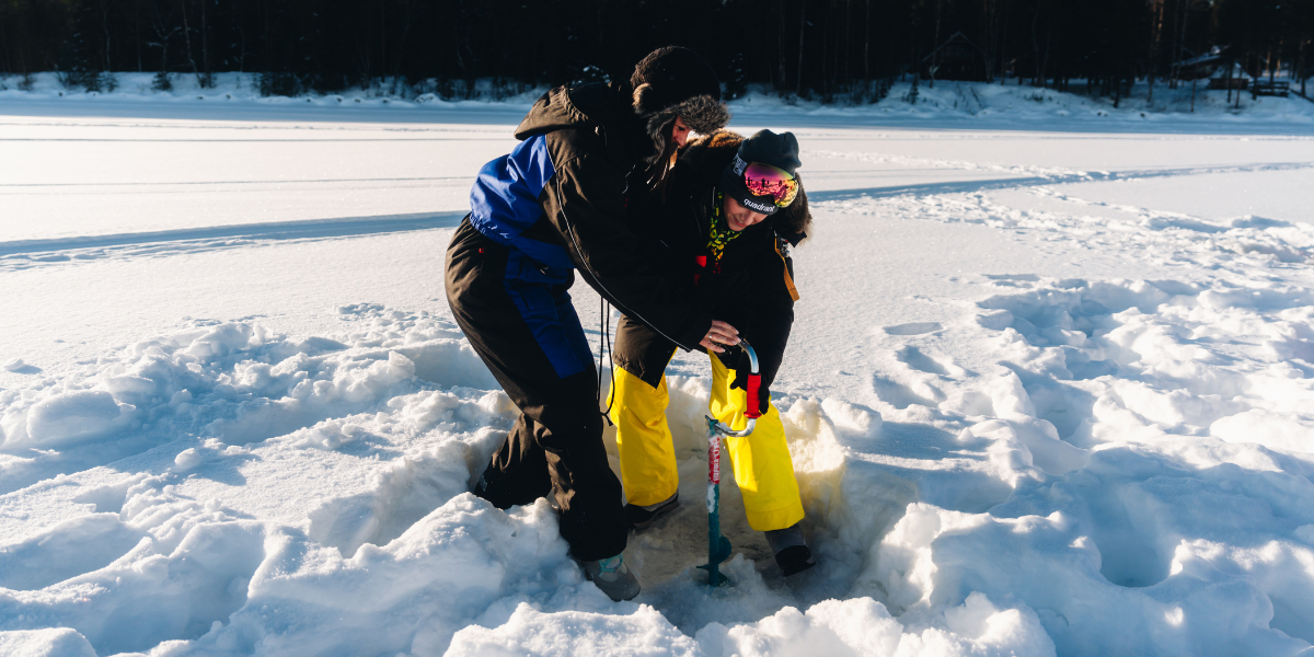 La traditionnelle pêche sous la glace 