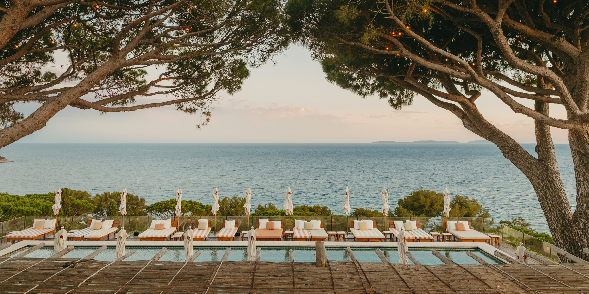 Lily of the Valley, Golfe de Saint Tropez