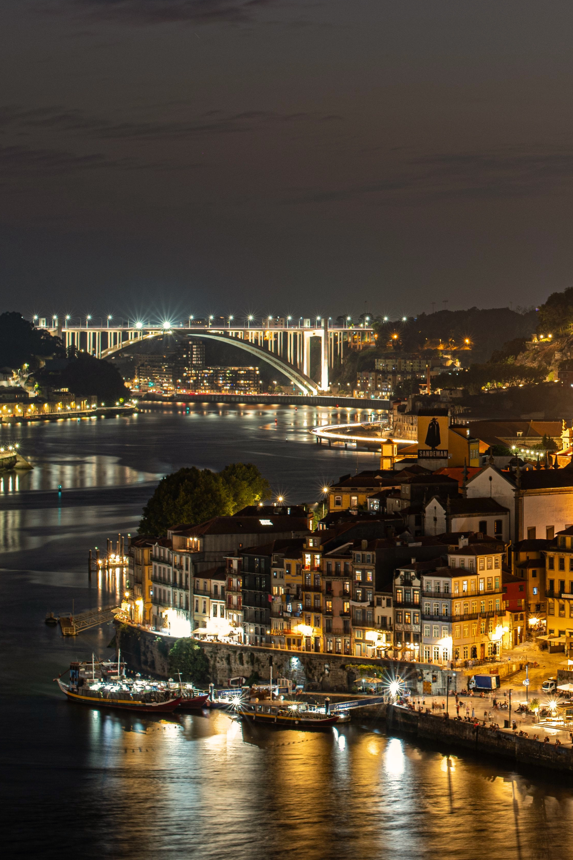 Nouvel An à Porto, minuit sur le Douro